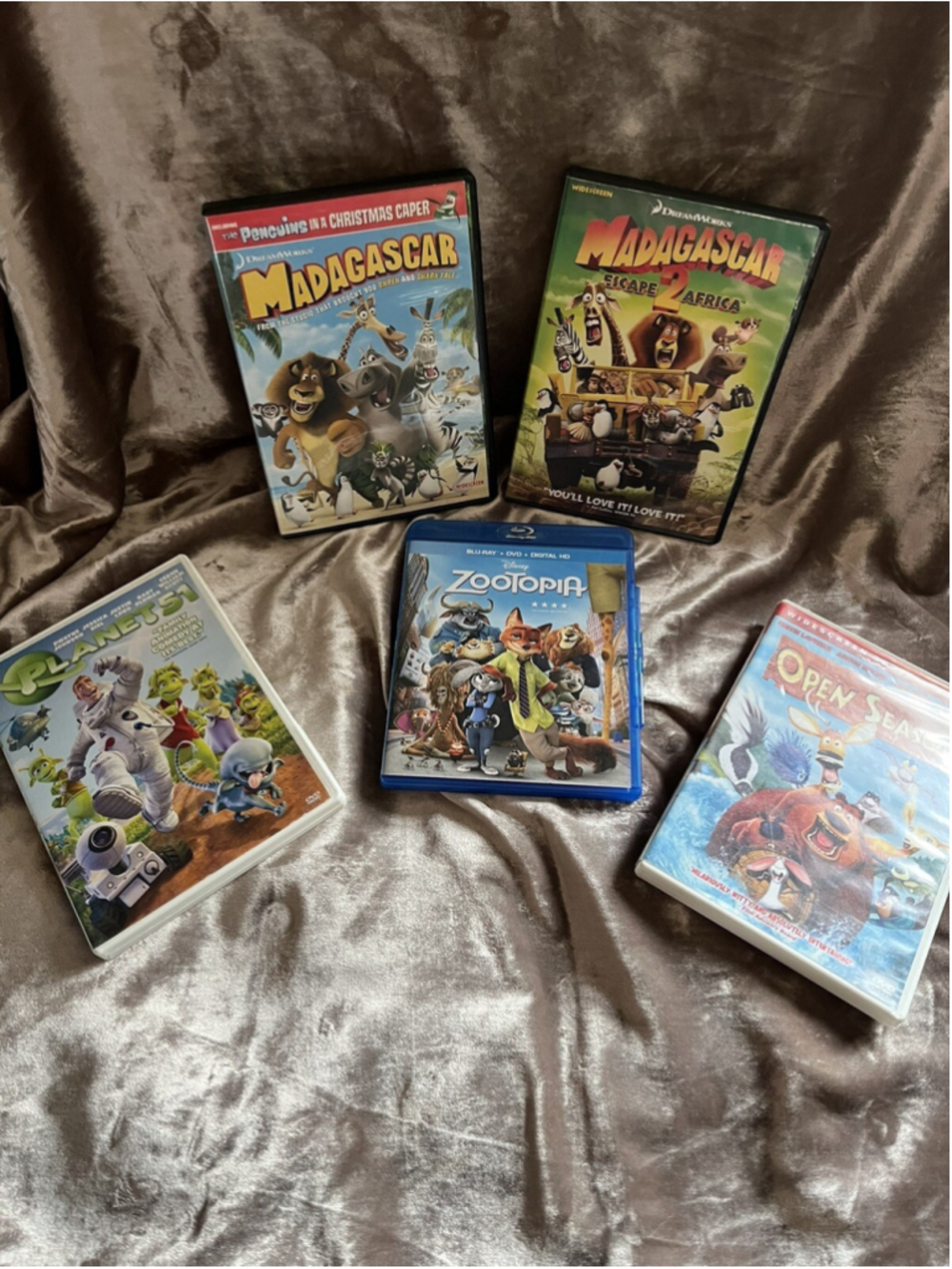DISNEY DVD LOT OF 5 COMPLETE SEE PICTURES , TESTED WORK , GREAT LITTLE BUNDLE